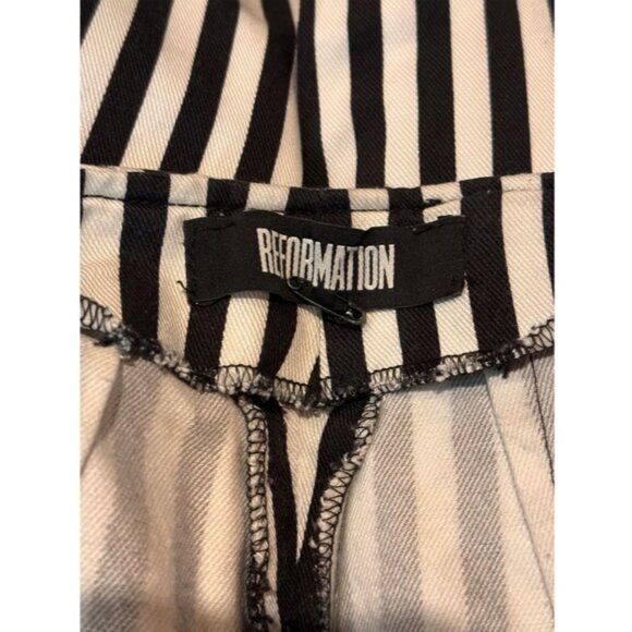 Reformation Black & White Striped High-Waisted Pants With Front Zipper & Pocket - Picture 5 of 5